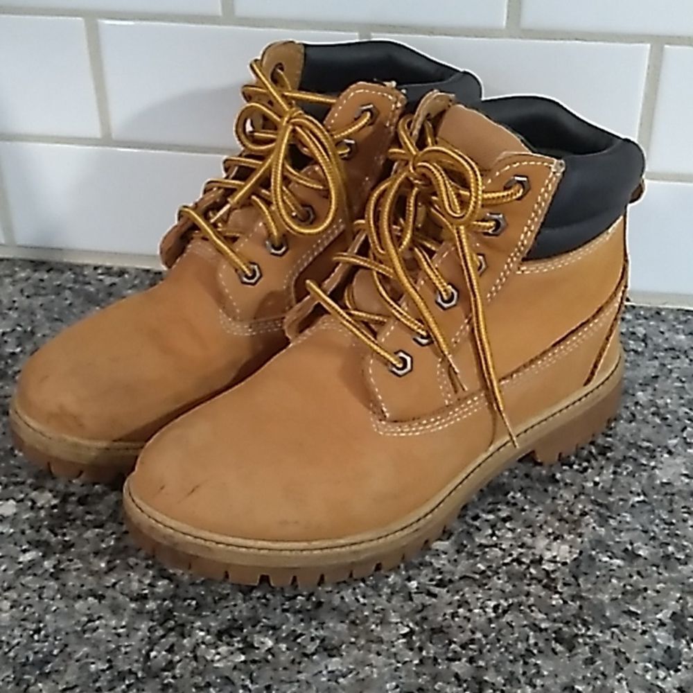 Brahma Men's Leather Tan Oil Resistant Steel Toe Work Boots. Size 7